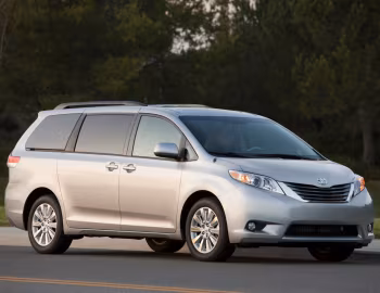 2011–14 Toyota Sienna XLE [North America] (XL30) '01.2010–14