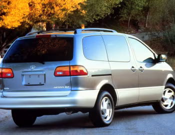 1998–2000 Toyota Sienna XLE [North America] (XL10) '08.1997–2000
