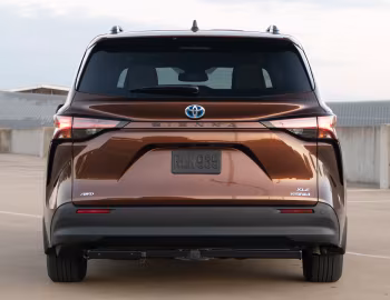 2021–pr. Toyota Sienna XLE AWD '2020–pr.