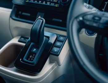Interior Toyota Sienta Hybrid Z 7-seater [Japan] (6AA-MXPL10G) '08.2022–04.2024