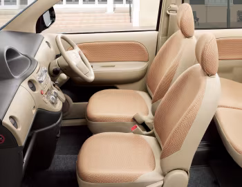 Інтэр'ер Toyota Sienta (NCP81G) '2011–15