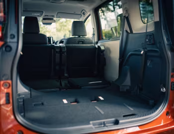 Ambos Toyota Sienta Hybrid Z 7-seater [Japan] (6AA-MXPL10G) '08.2022–04.2024
