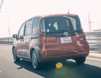 Toyota Sienta Hybrid Z 7-seater [Japan] (6AA-MXPL10G) '08.2022–04.2024