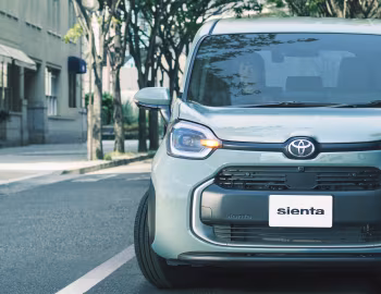 Toyota Sienta Hybrid Z 7-seater [Japan] (6AA-MXPL10G) '08.2022–04.2024