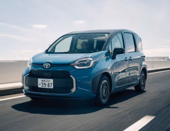 Toyota Sienta Z 5-seater [Japan] (5BA-MXPC10G) '08.2022–04.2024
