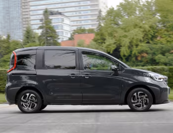 Toyota Sienta Hybrid Z E-Four 7-seater [Japan] (6AA-MXPL15G) '08.2022–04.2024