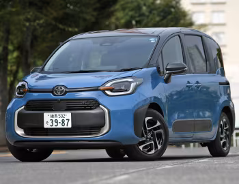 Toyota Sienta Z 5-seater [Japan] (5BA-MXPC10G) '08.2022–04.2024