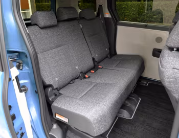 Interior Toyota Sienta Z 5-seater [Japan] (5BA-MXPC10G) '08.2022–04.2024