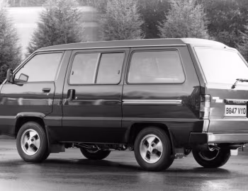 Toyota Model-F Wagon [UK-spec] (R20/R30) '11.1982–08.1988