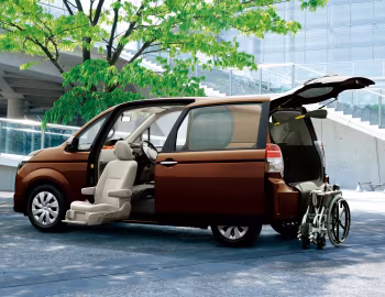 Toyota Spade♠ Welcab '07.2012–07.2015