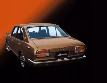 Toyota Sprinter 1200 Hi-Deluxe Sedan [Japan] (KE20) '08.1971–08.1972