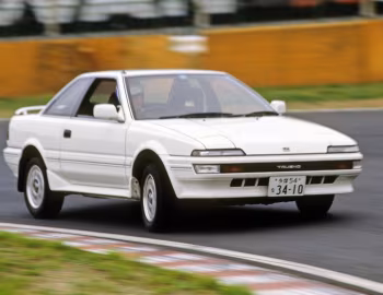 Toyota Sprinter Trueno GT-Apex (AE91/AE92) '05.1987–05.1989