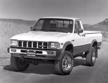 1983 Toyota SR5 Long Sport Truck 4WD (RN48) '1982–83
