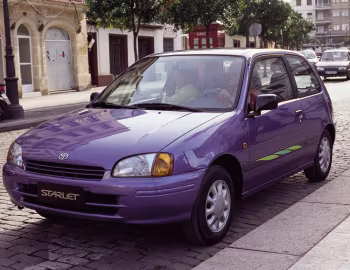 Toyota Starlet 3-door (P90) '01.1996–07.1999