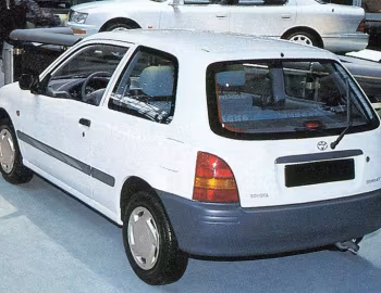 Toyota Starlet 3-door (P90) '01.1996–07.1999
