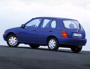Toyota Starlet 5-door (P90) '01.1996–07.1999