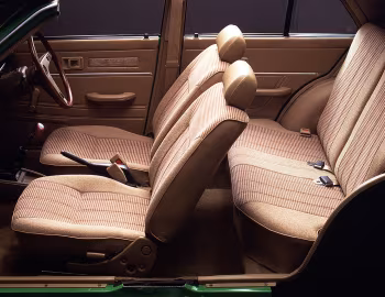 Interior Toyota Starlet 1300 SE [Japan] (E-KP61) '02.1978–05.1980