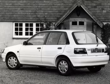 Toyota Starlet 1.3GLi [UK-spec] (EP81) '1994–08.1995