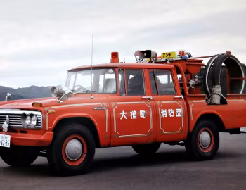Toyota Stout 2000 RK101 Double Cab Pickup Fire Engine '1967–78