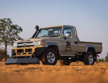 SVI Toyota Land Cruiser Pickup (J79) '2021–pr.