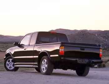 2002–04 Toyota Tacoma S-Runner V6 '2001–04