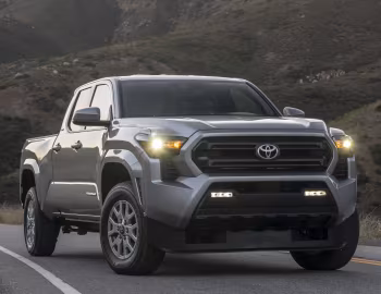 2024–pr. Toyota Tacoma SR5 Double Cab '2023–pr.