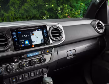 Panel frontal 2016–19 Toyota Tacoma TRD Sport Access Cab [North America] '2015–19