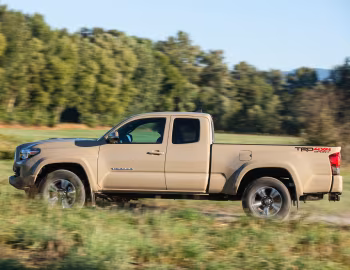 2016–19 Toyota Tacoma TRD Sport Access Cab [North America] '2015–19