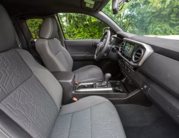 Interior 2016–19 Toyota Tacoma TRD Sport Double Cab [North America] '2015–19