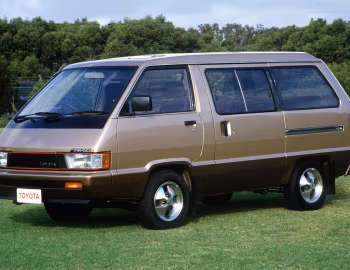 Toyota Tarago '1984–90