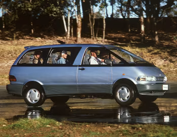 Toyota Tarago '1990–94
