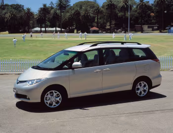 Toyota Tarago '2006–09