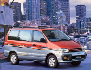 Toyota TownAce Noah '1996–2001