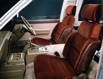 Interior Toyota TownAce Wagon (R20/R30) '11.1982–08.1985
