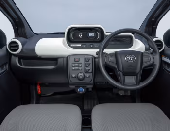 Panel frontal Toyota C⁺pod G [Japan] (ZAZ-RMV12) '12.2020–07.2024