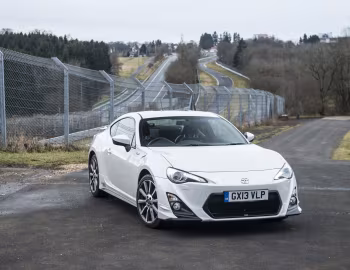 Toyota GT 86 "TRD" [UK-spec] '03.2013–08.2014