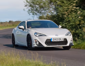 Toyota GT 86 "TRD" [UK-spec] '03.2013–08.2014