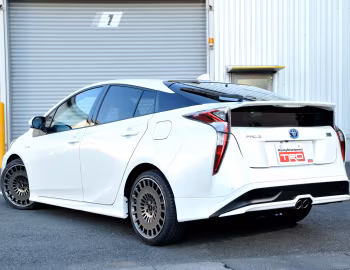 TRD Toyota Prius '2015–18