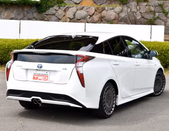 TRD Toyota Prius '2015–18