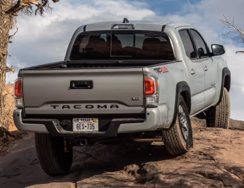 2020–23 Toyota Tacoma TRD Off-Road Double Cab [North America] '2019–23