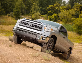 2014–17 Toyota Tundra SR5 Double Cab TRD Off-Road '2013–17