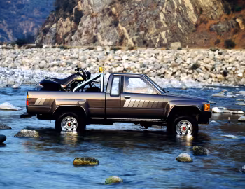 1985–86 Toyota Truck Xtracab 4WD '1984–86