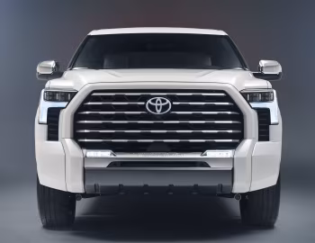 2022–pr. Toyota Tundra Capstone CrewMax '2022–pr.