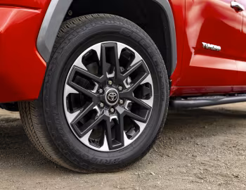 Toyota Tundra Limited CrewMax [Australia] '2024–pr.