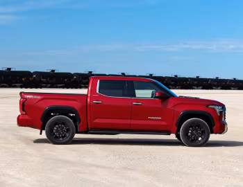 2022–pr. Toyota Tundra Limited CrewMax '2021–pr.