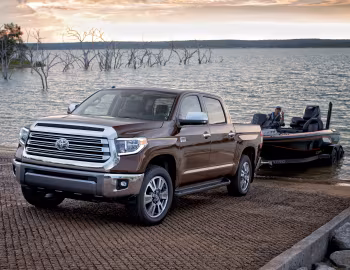 2018–21 Toyota Tundra Limited CrewMax '2017–21