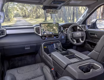 Panel frontal Toyota Tundra Limited CrewMax [Australia] '2024–pr.