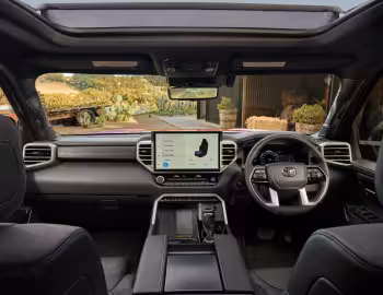 Panel frontal Toyota Tundra Platinum CrewMax [Australia] '2025–pr.