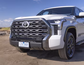 Toyota Tundra Platinum CrewMax [Australia] '2025–pr.
