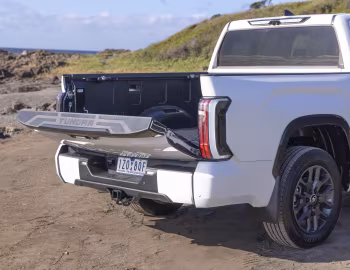 Ambos Toyota Tundra Platinum CrewMax [Australia] '2025–pr.